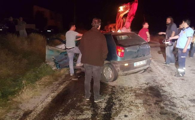 Balıkesir’de trafik kazası: 2 ölü