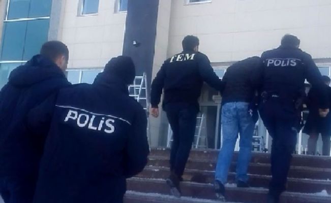 Kars merkezli 12 ilde FETÖ'den 25 gözaltı