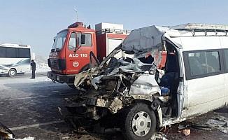 Erzurum Pasinler'de zincirleme kaza: 24 yaralı