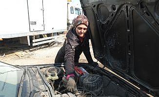 Fethiye Köse 9 yıldır kamyon damperi tamir ediyor