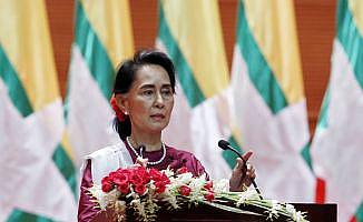 Myanmar lideri Müslümanların neden ülkeyi terk ettiğini anlamamış