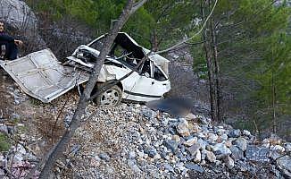 Alanya’daki trafik kazasında 2 kişi öldü