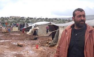 İdlib ve Hama’daki mülteciler acil yardım bekliyor