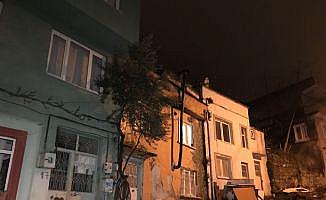 Bursa'da toprak kayması yüzünden 10 ev tahliye edildi
